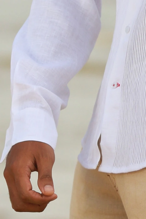 Men's Linen Guayabera Long Sleeve Havana White Shirt Back